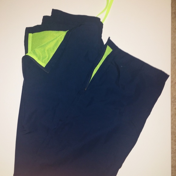 Men’s under armour sweatpants - Picture 3 of 4